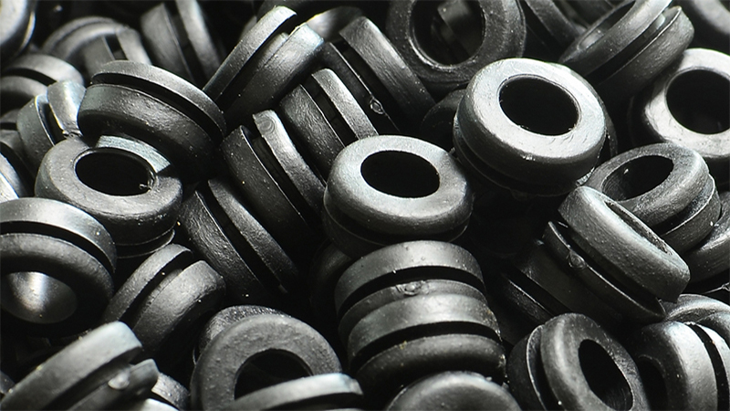 高溫試驗箱在汽車行業(yè)的關鍵應用